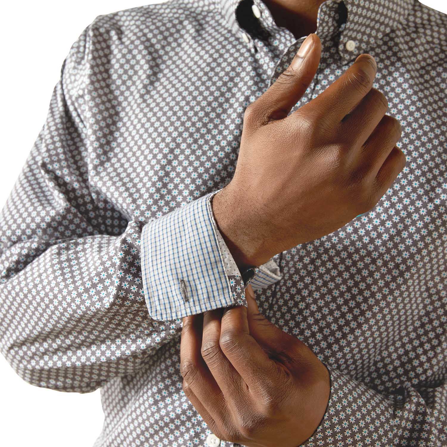 Ariat Mens Wrinkle Free Solid Classic Fit Long Sleeve Shirt